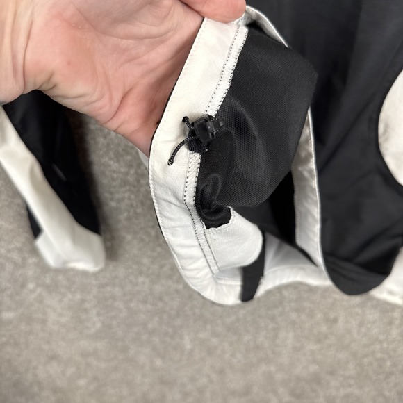 The North Face Flight Series Black &‎ White Jacket Lightweight Women Large - Picture 8 of 8